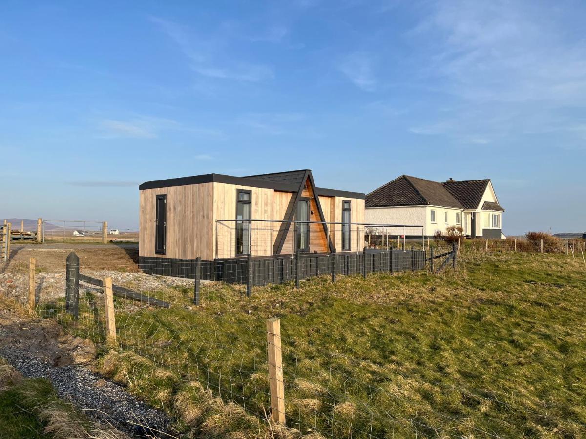 Seas The Day - Self Catering Lodge North Uist Paible Exterior photo